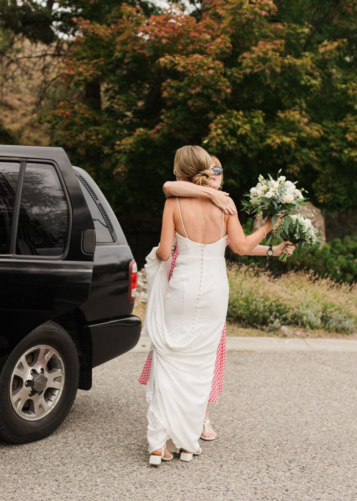 Rustic Reel Wedding in Kelowna + Knox Mountain Portraits Danae Marie Photography Okanagan photographer