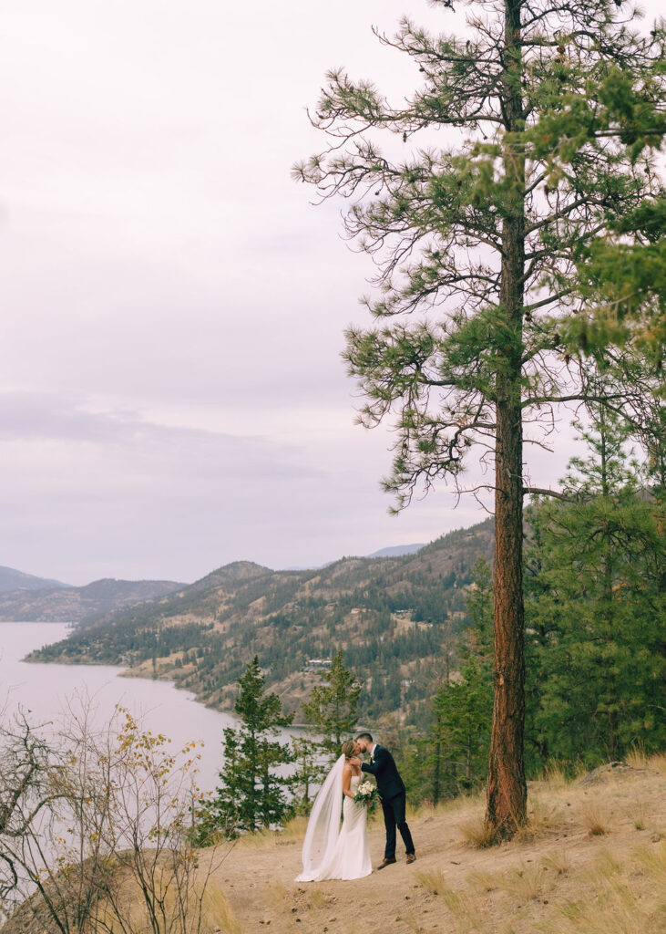 Rustic Reel Wedding in Kelowna + Knox Mountain Portraits Danae Marie Photography Okanagan photographer