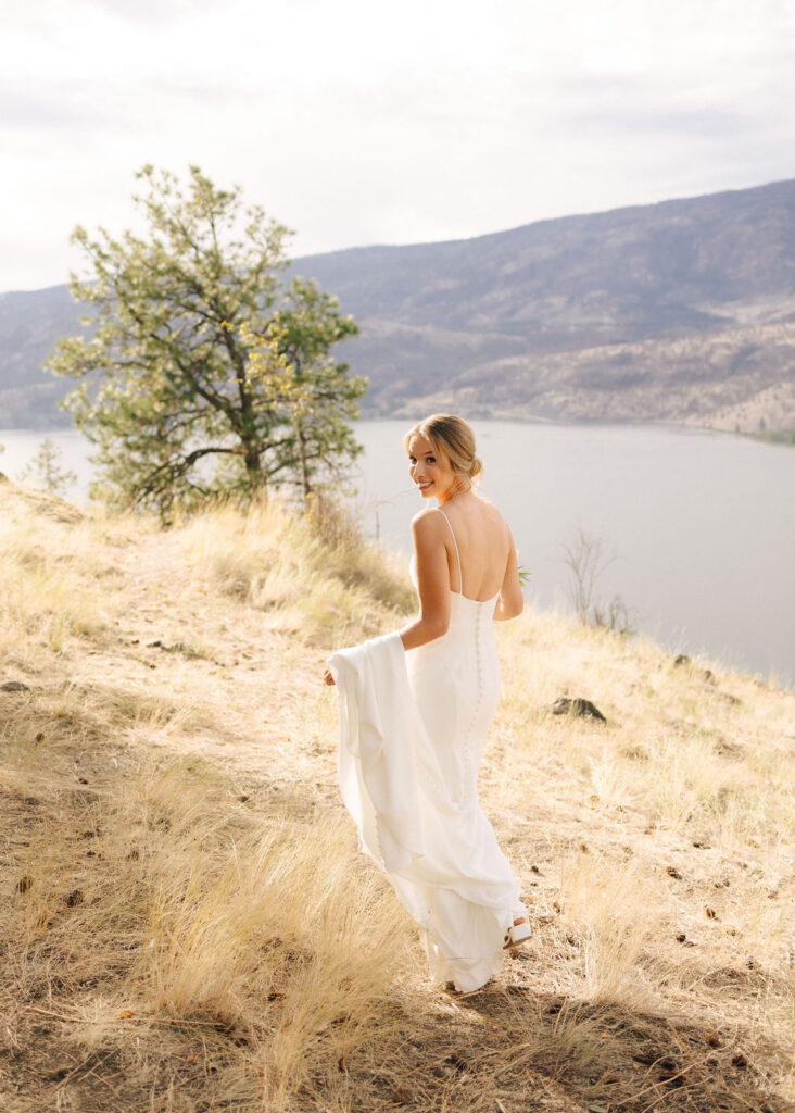 Rustic Reel Wedding in Kelowna + Knox Mountain Portraits Danae Marie Photography Okanagan photographer