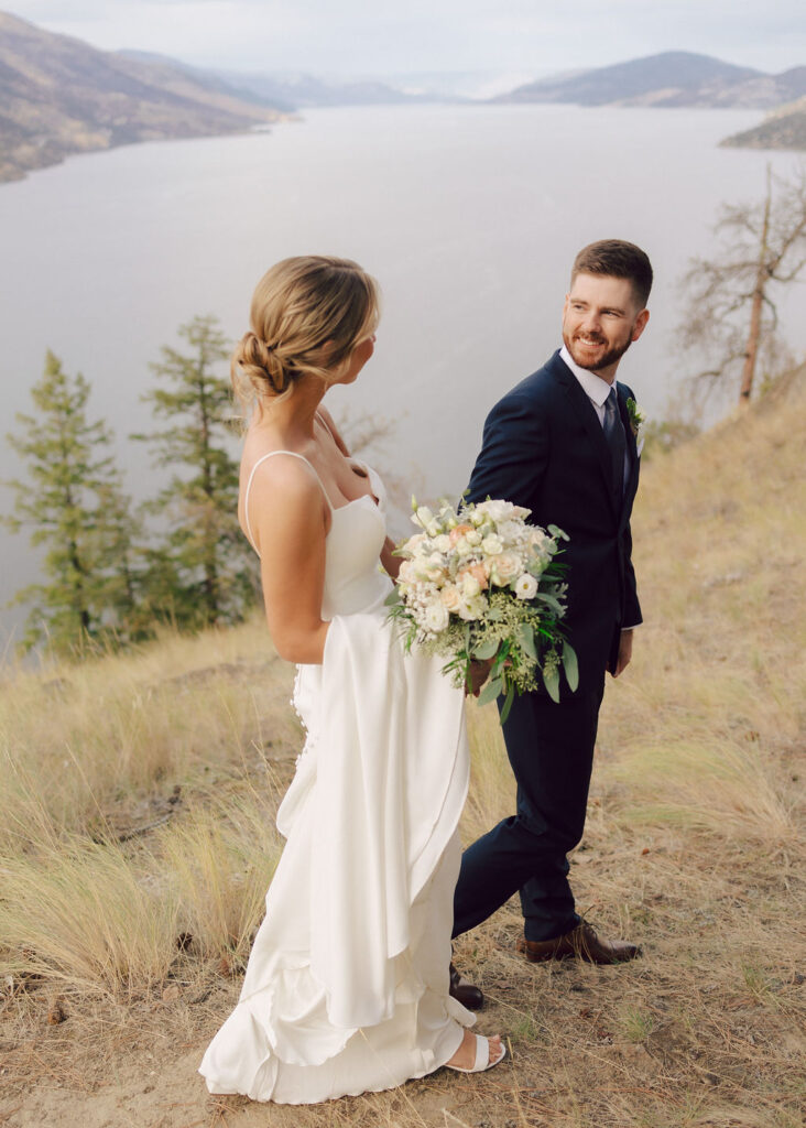 Rustic Reel Wedding in Kelowna + Knox Mountain Portraits Danae Marie Photography Okanagan photographer